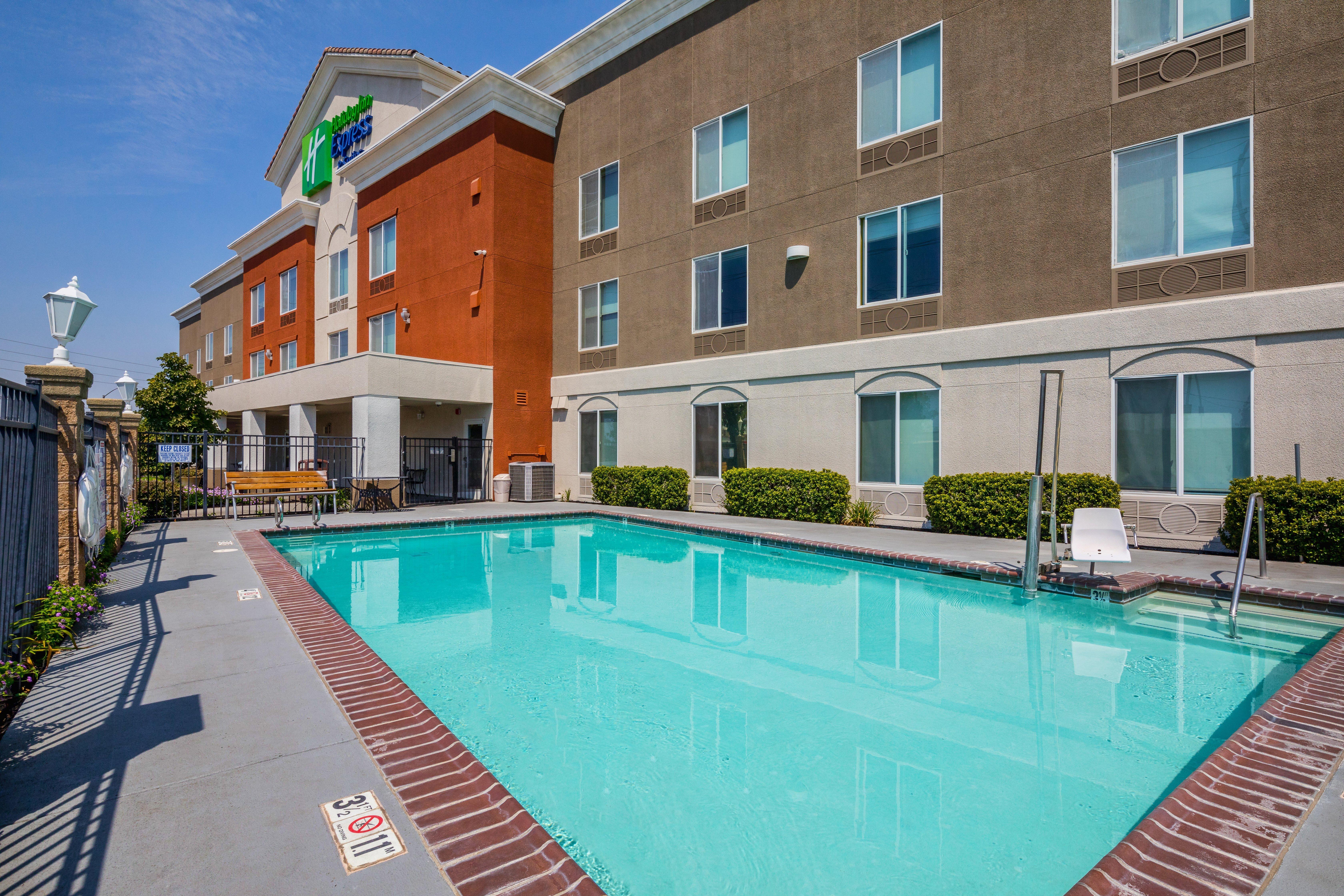 Holiday Inn Express Hotel & Suites Modesto-Salida By Ihg Extérieur photo